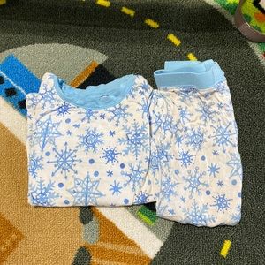 Little sleepies size 18-24 mo